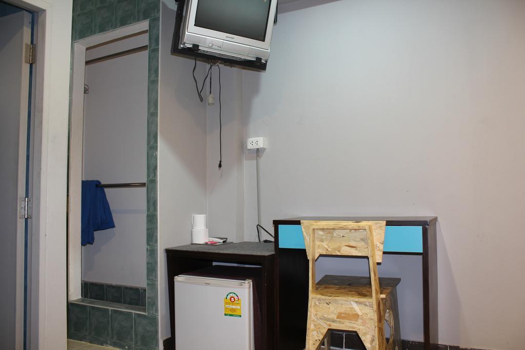Pakinai Guesthouse Τσιάνγκ Μάι Δωμάτιο φωτογραφία