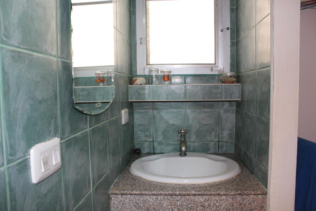 Pakinai Guesthouse Τσιάνγκ Μάι Δωμάτιο φωτογραφία
